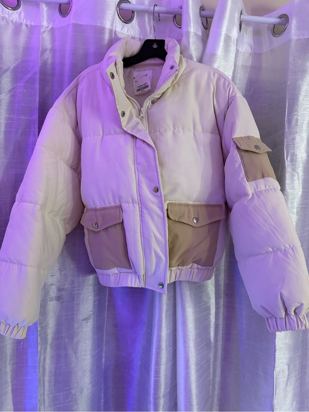 Casual Women's Cream Puffer Jacket with Tan Accent